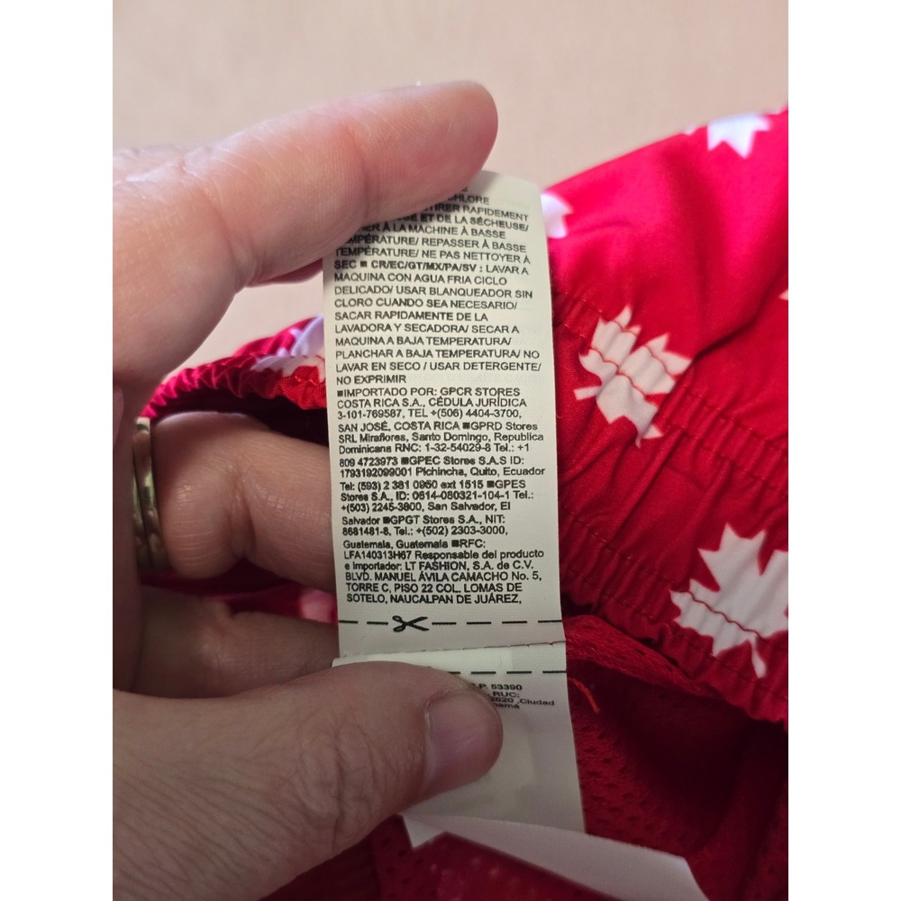 NWOT Old Navy Mens XL Red White Maple Leaf Print Swim Trunks Canada Board Shorts - Picture 9 of 11